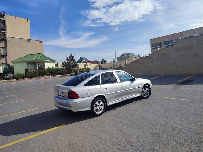 Opel Vectra 1999, 329,717 km - 2.0 l - Bakı