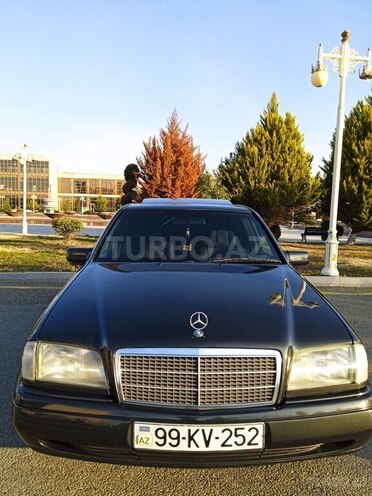 Mercedes C 220 1994, 400,000 km - 2.2 l - Ucar