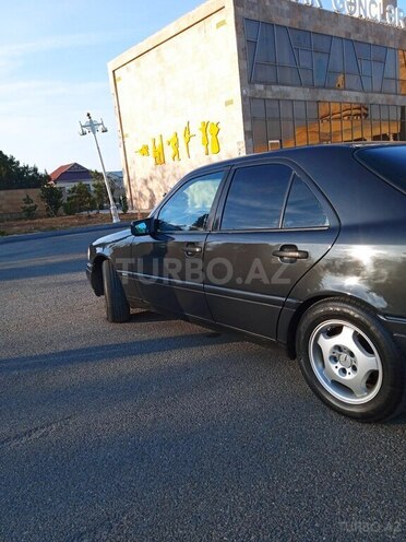 Mercedes C 220 1994, 400,000 km - 2.2 l - Ucar