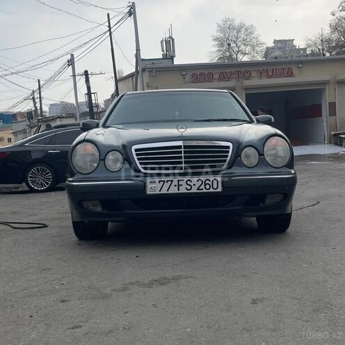 Mercedes E 220 1999, 458,398 km - 2.2 л - Qəbələ