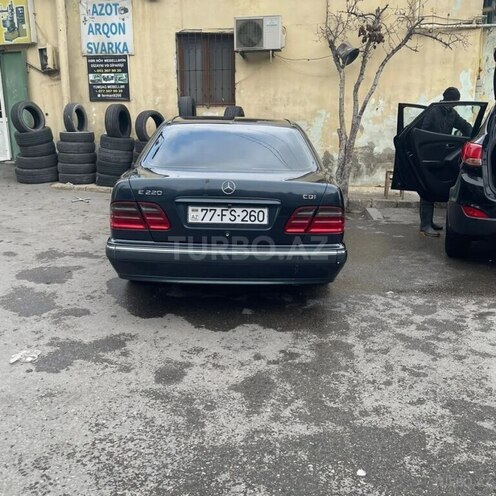 Mercedes E 220 1999, 458,398 km - 2.2 л - Qəbələ