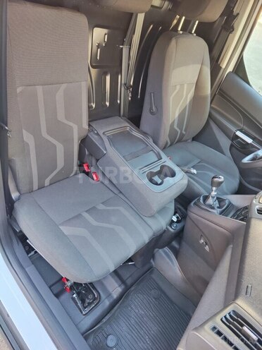 Ford Tourneo Connect 2017, 113,000 km - 1.5 л - Bakı