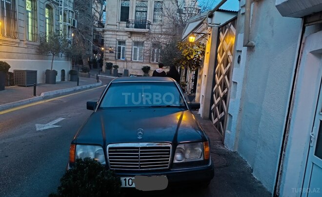 Mercedes E 280 1993, 430,000 km - 2.8 l - Bakı
