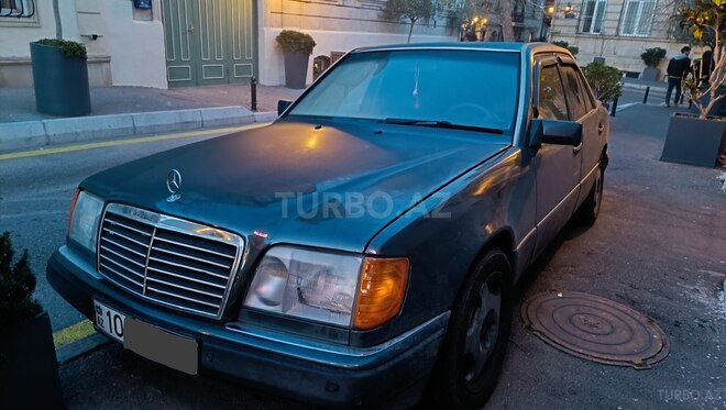 Mercedes E 280 1993, 430,000 km - 2.8 l - Bakı