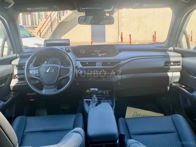 Lexus UX 250h 2021, 7,500 km - 2.0 l - Bakı