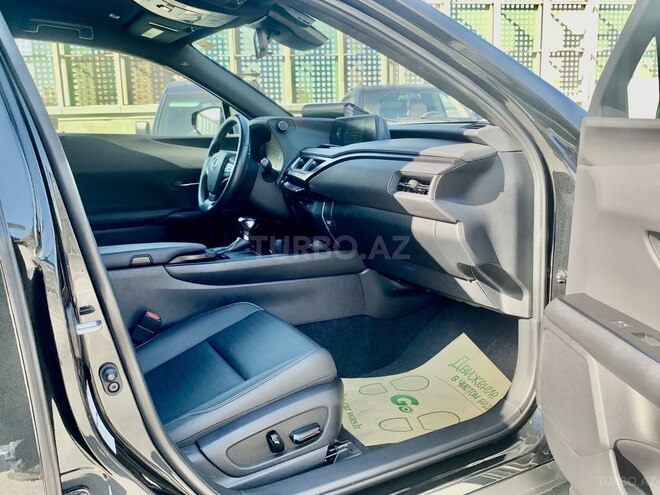 Lexus UX 250h 2021, 7,500 km - 2.0 l - Bakı
