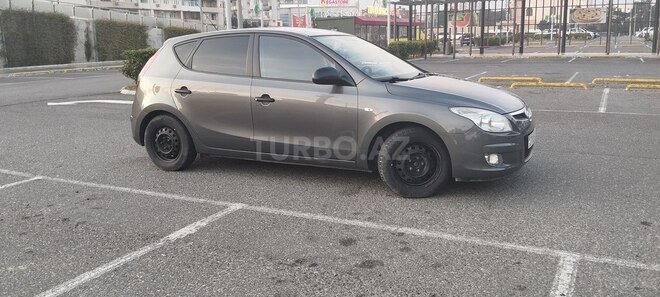 Hyundai i30 2008, 173,000 km - 1.4 л - Bakı