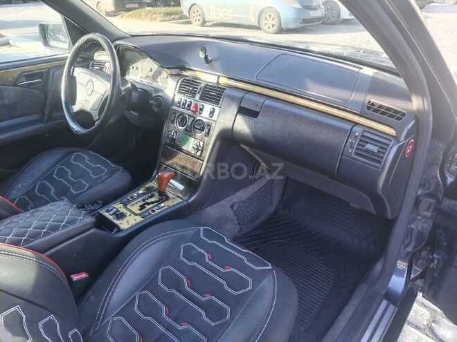 Mercedes E 240 1999, 555,000 km - 2.4 l - Bakı
