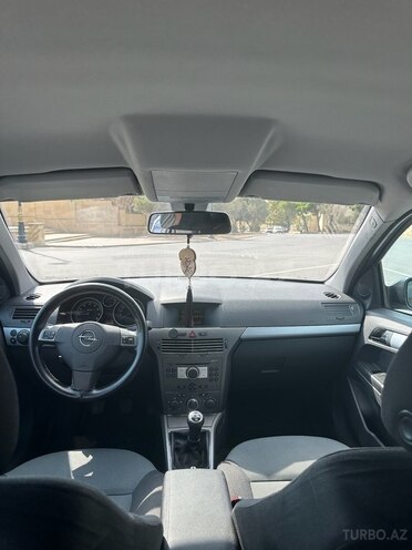 Opel Astra 2006, 205,000 km - 1.4 l - Bakı