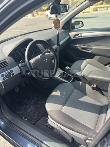 Opel Astra 2006, 205,000 km - 1.4 l - Bakı