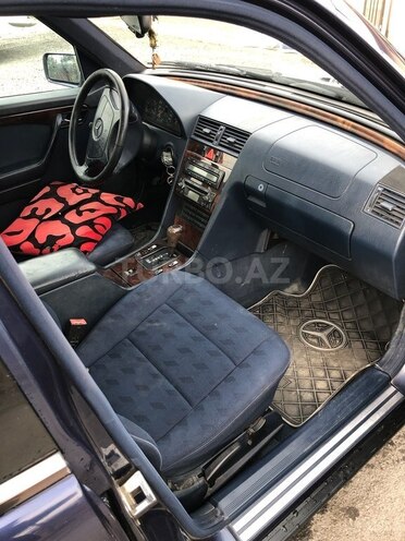 Mercedes C 220 1996, 250,000 km - 2.2 l - Zaqatala