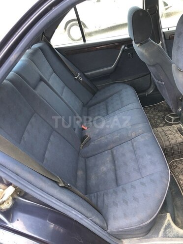 Mercedes C 220 1996, 250,000 km - 2.2 l - Zaqatala