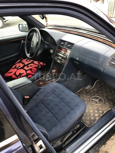 Mercedes C 220 1996, 250,000 km - 2.2 l - Zaqatala