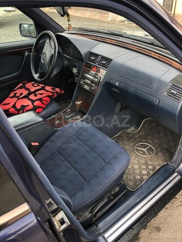 Mercedes C 220 1996, 250,000 km - 2.2 l - Zaqatala