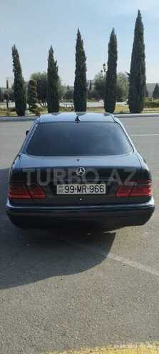 Mercedes E 230 1995, 464,415 km - 2.3 l - Gəncə