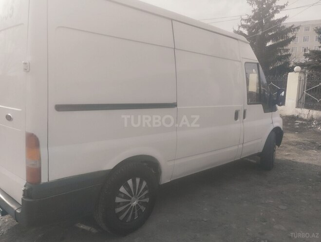 Ford Transit 2000, 245,000 km - 2.4 л - Quba