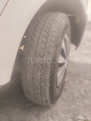 Ford Transit 2000, 245,000 km - 2.4 л - Quba