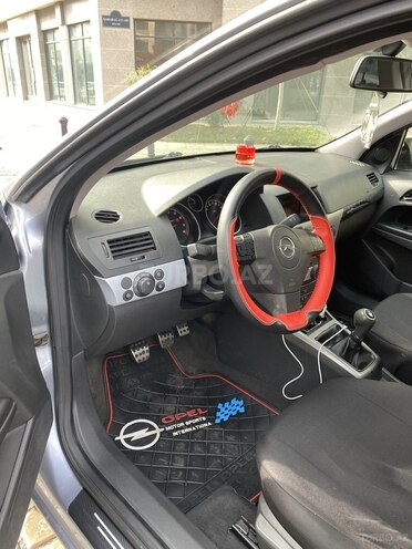 Opel Astra 2006, 250,000 km - 1.4 l - Bakı