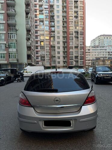 Opel Astra 2006, 224,000 km - 1.4 л - Bakı
