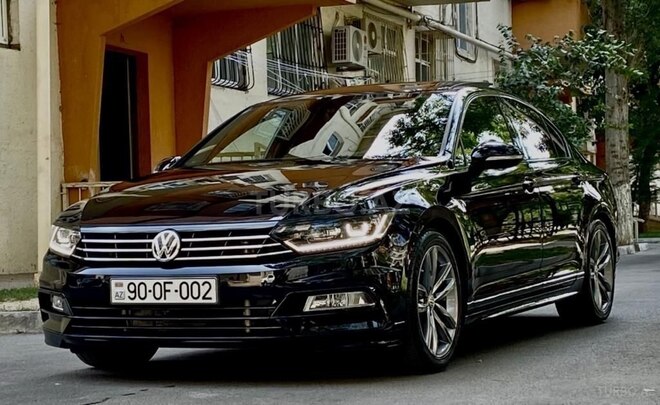 Volkswagen Passat 2018, 60,000 km - 1.8 l - Bakı