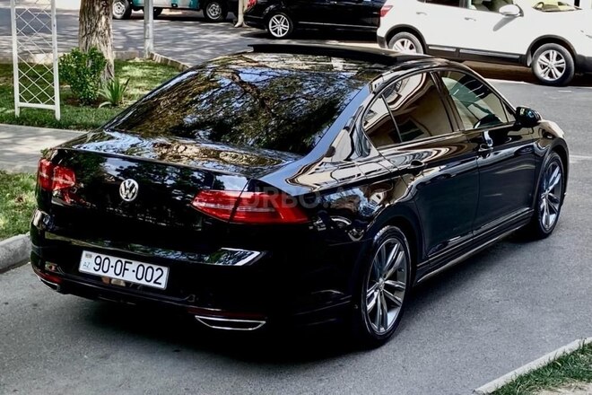 Volkswagen Passat 2018, 60,000 km - 1.8 l - Bakı
