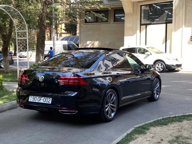 Volkswagen Passat 2018, 60,000 km - 1.8 l - Bakı