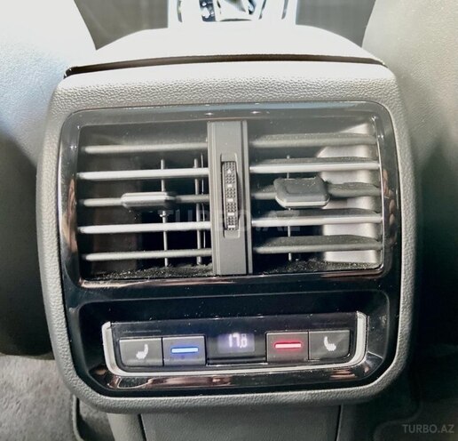 Volkswagen Passat 2018, 60,000 km - 1.8 l - Bakı