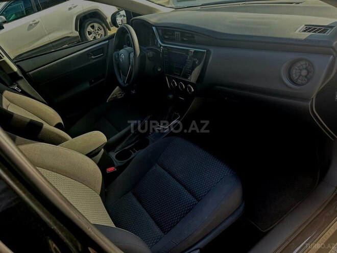 Toyota Corolla 2018, 41,000 km - 1.6 л - Bakı