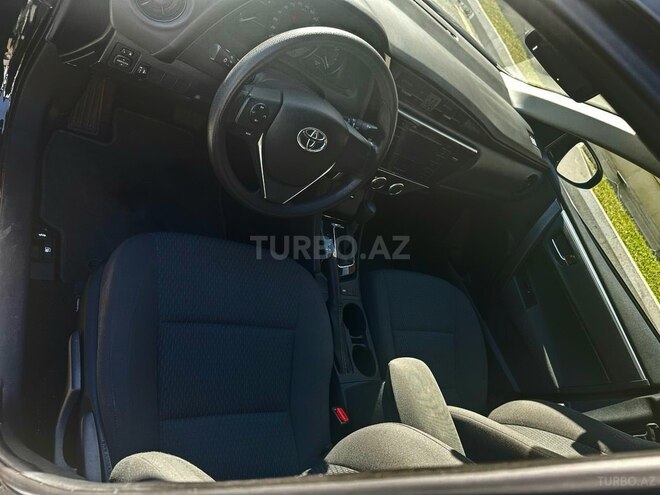Toyota Corolla 2018, 41,000 km - 1.6 л - Bakı