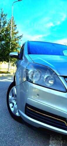 Opel Zafira 2007, 275,000 km - 1.8 l - Bakı