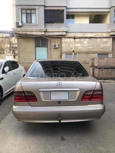 Mercedes E 320 2000, 436,000 km - 3.2 l - Bakı