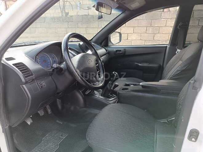 Mitsubishi L200 2008, 374,100 km - 2.5 l - Qusar