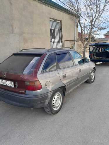 Opel Astra 1993, 40,000 km - 1.7 l - Bakı