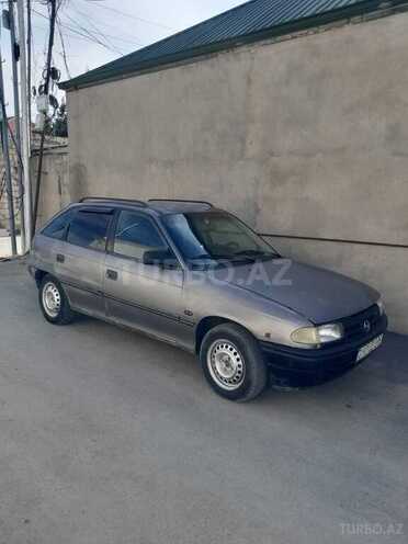 Opel Astra 1993, 40,000 km - 1.7 l - Bakı