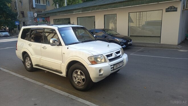 Mitsubishi Pajero 2006, 293,000 km - 3.0 l - Bakı