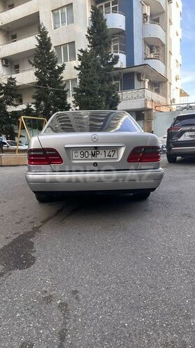 Mercedes E 230 1997, 295,000 km - 2.3 л - Bakı