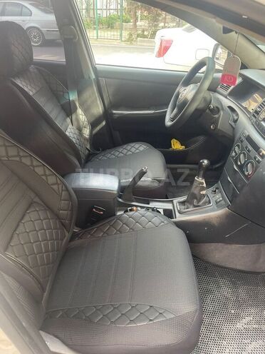 Toyota Corolla 2006, 268,200 km - 1.4 l - Bakı