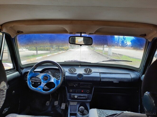 LADA (VAZ) 2106 1988, 58,012 km - 1.5 л - Salyan