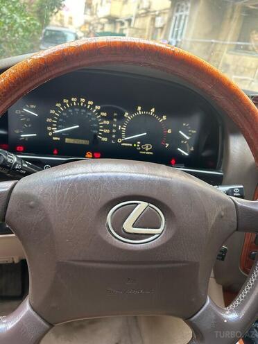 Lexus LX 470 2002, 246,000 km - 4.7 l - Bakı