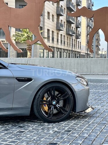 BMW M6 2013, 107,000 km - 4.4 l - Bakı