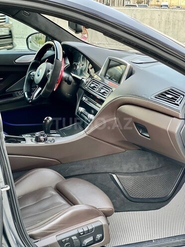 BMW M6 2013, 107,000 km - 4.4 l - Bakı