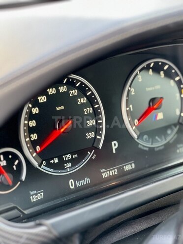 BMW M6 2013, 107,000 km - 4.4 l - Bakı