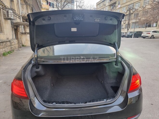 BMW 520 2015, 176,500 km - 2.0 л - Bakı