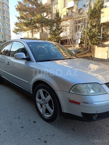 Volkswagen Passat 2004, 360,493 km - 1.8 л - Bakı