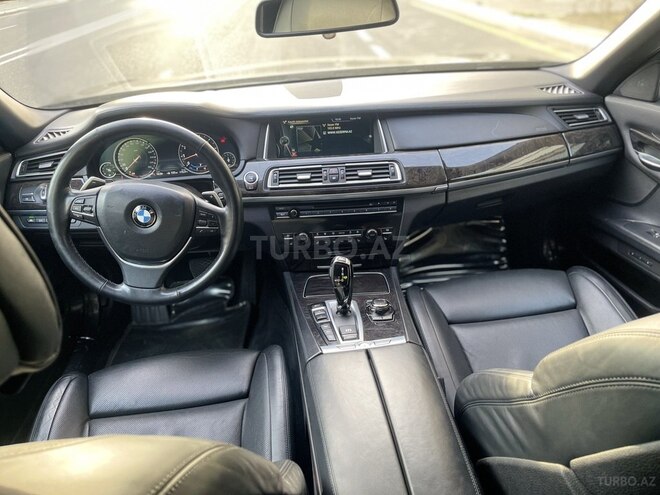 BMW 750 2013, 135,000 km - 4.4 l - Bakı