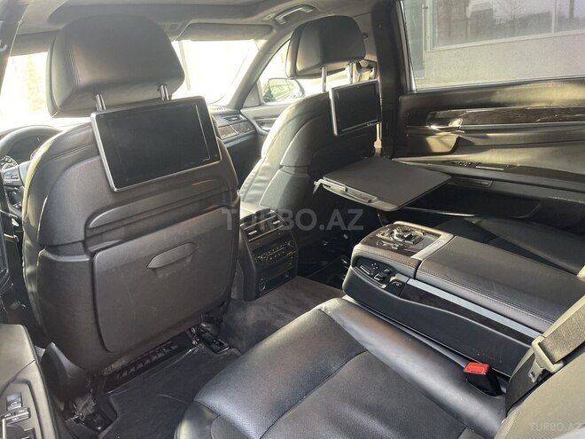 BMW 750 2013, 135,000 km - 4.4 l - Bakı
