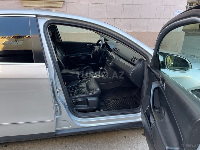 Volkswagen Passat 2005, 297,000 km - 2.0 l - Bakı