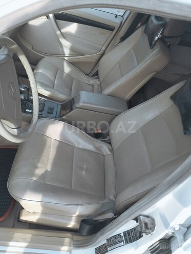 Mercedes C 230 1998, 298,000 km - 2.3 l - Bakı