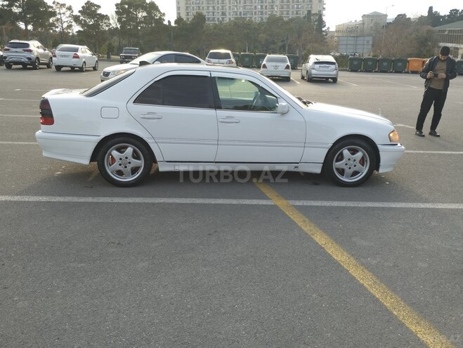 Mercedes C 230 1998, 298,000 km - 2.3 l - Bakı