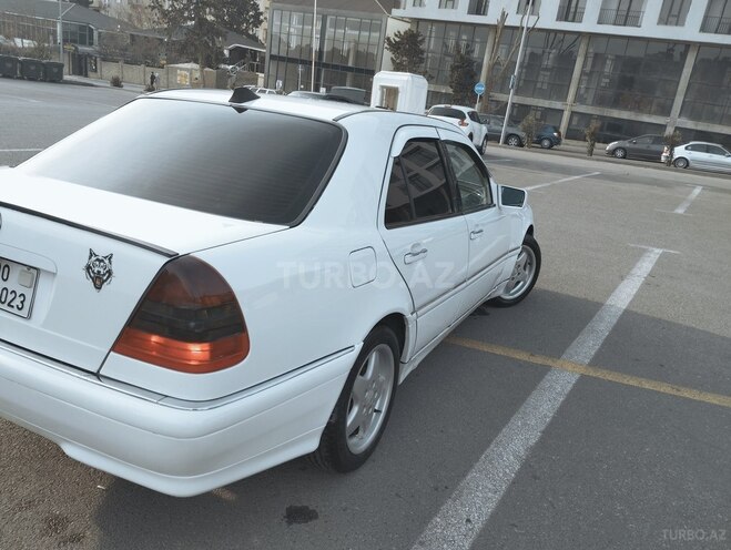 Mercedes C 230 1998, 298,000 km - 2.3 l - Bakı